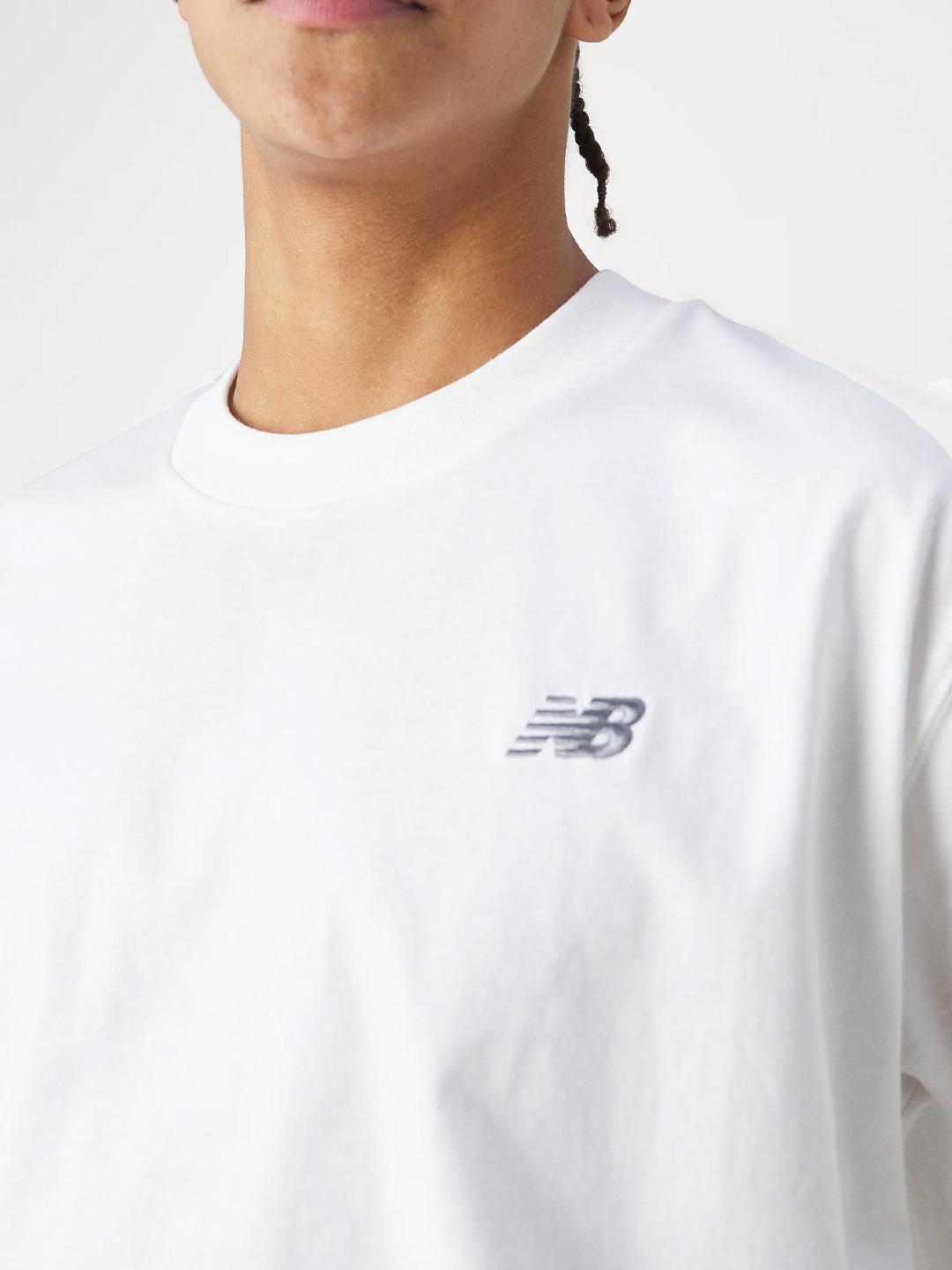 New Balance t-shirt bianco con logo