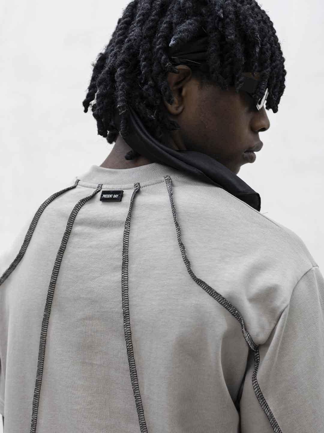 Present Day t-shirt beige con cuciture