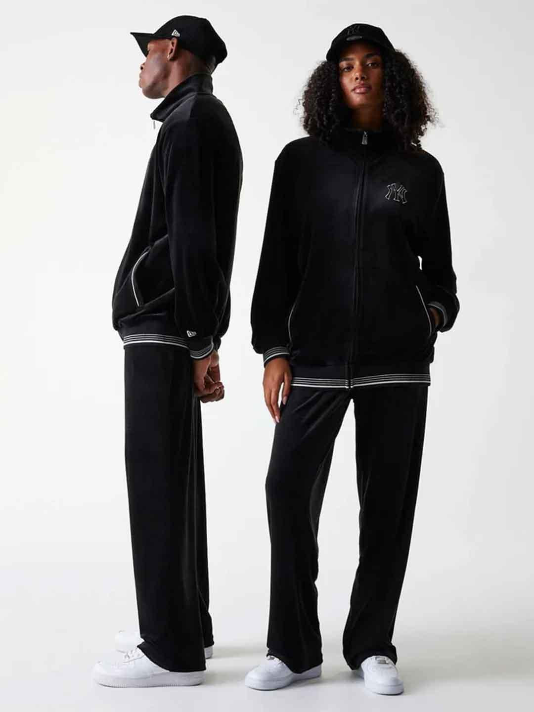 New Era pantalone nero in ciniglia