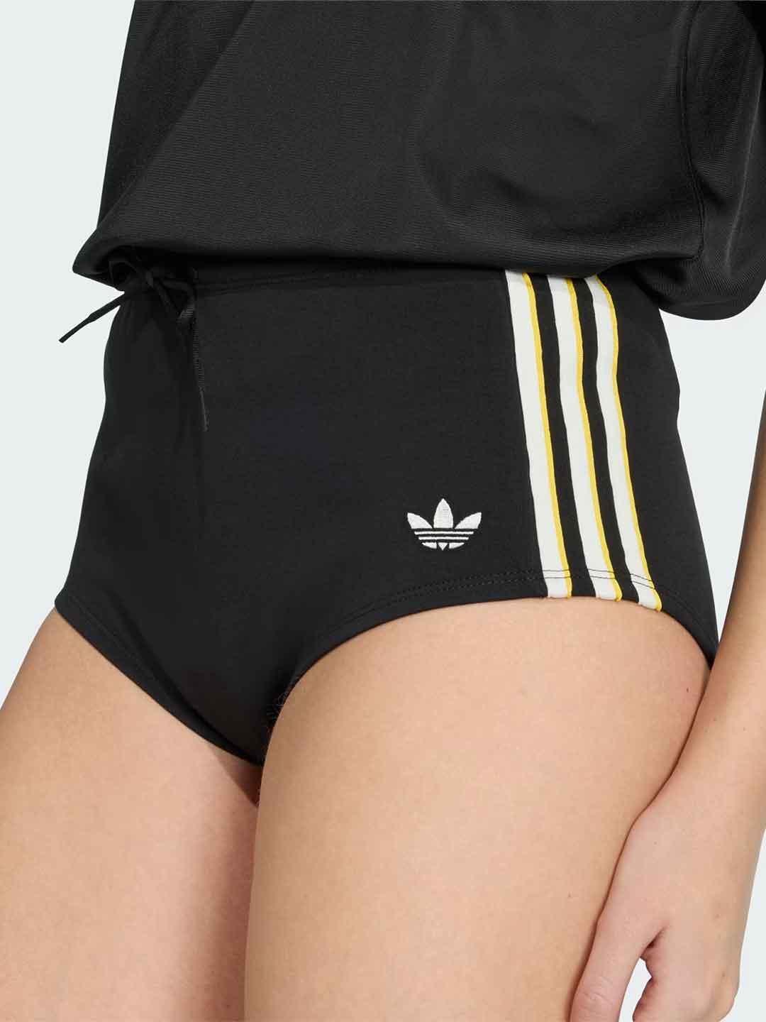 Adidas shorts nero a culotte