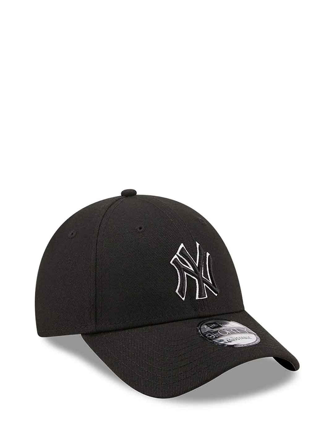 New Era 9Forty cappello nero outline