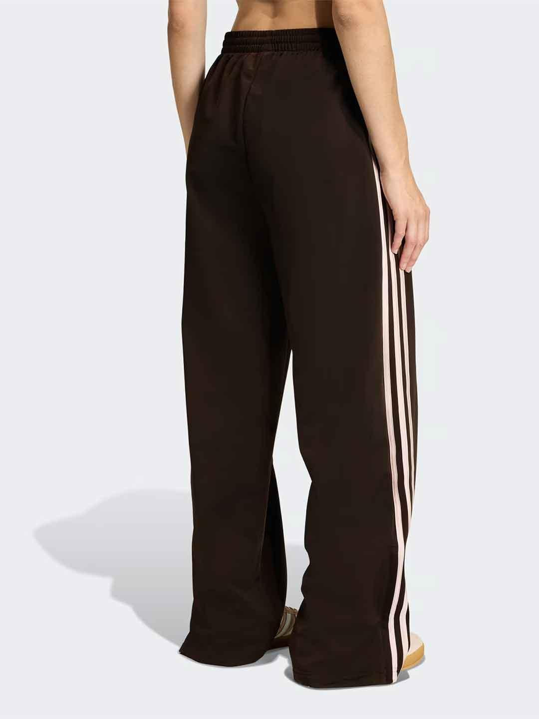 Adidas Firebird Loose pantalone marrone con bande rosa