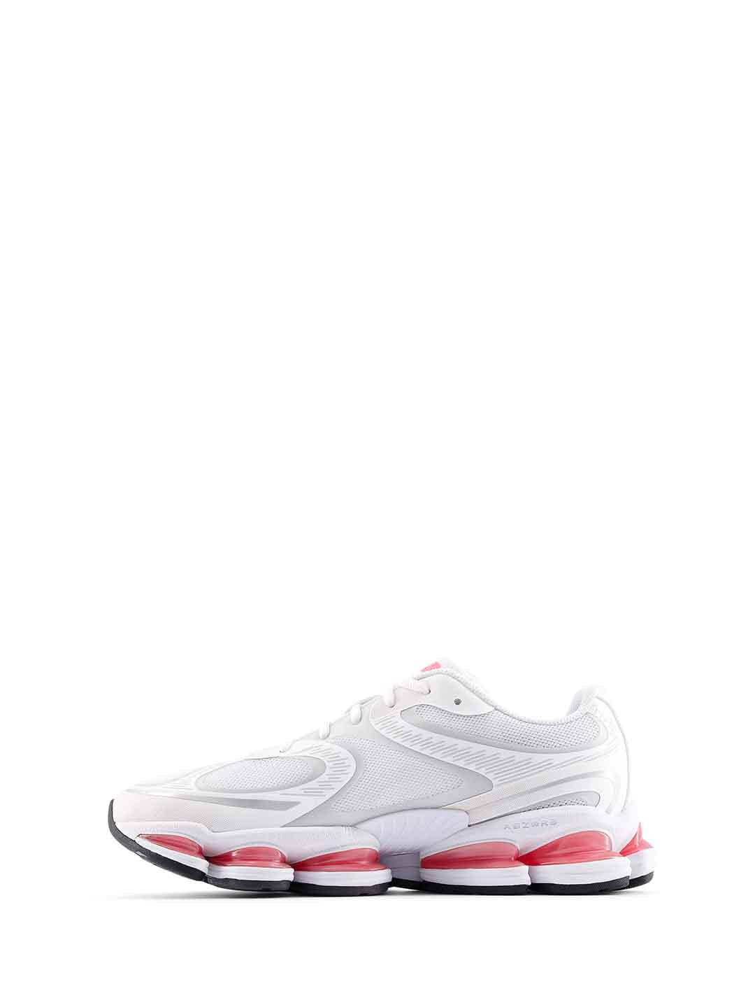 New Balance 2000 sneakers bianco e fucsia