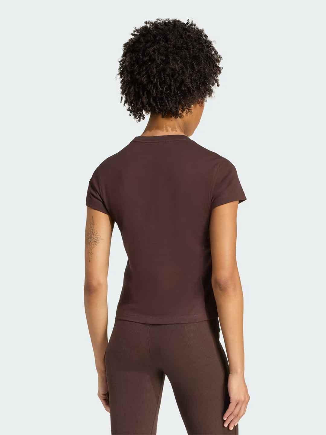 Adidas Essentials t-shirt marrone a coste