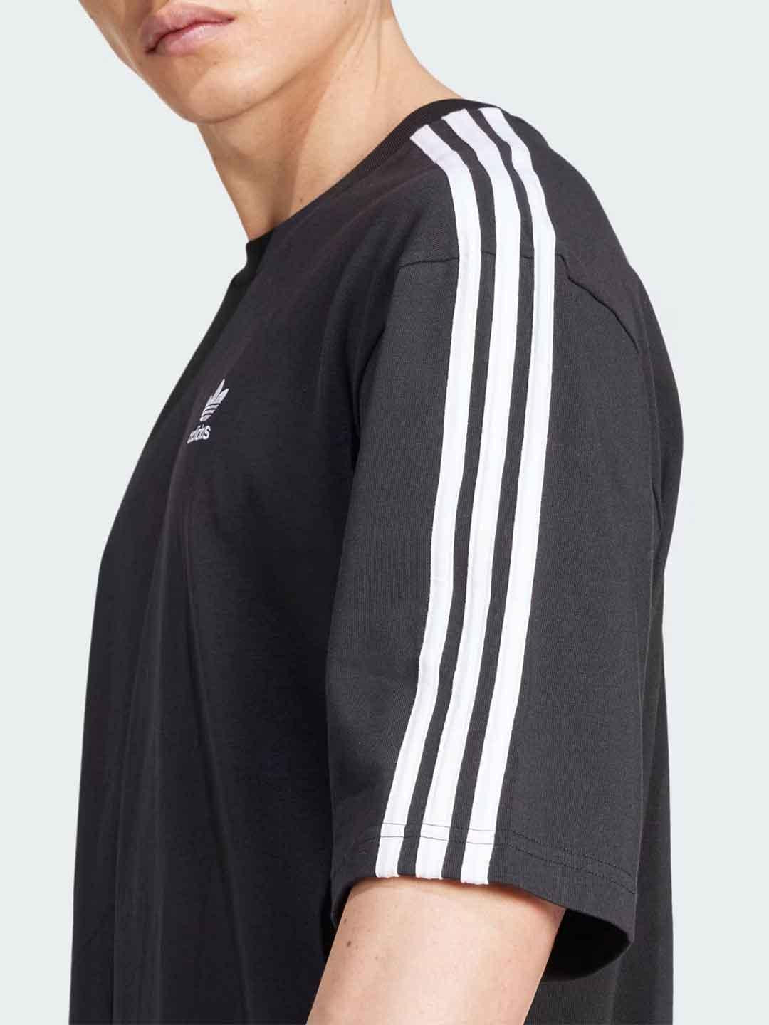 Adidas t-shirt nero oversize