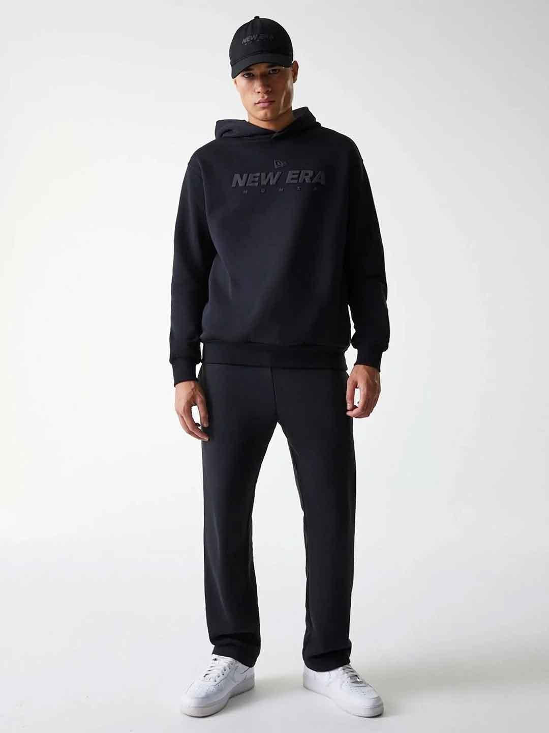 New Era pantaloni nero con logo nero