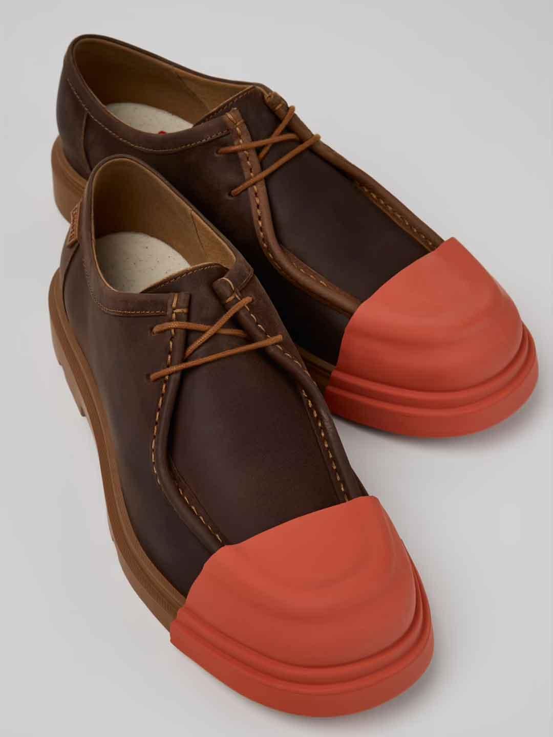 Camper Junction sneakers marrone con punta arancio