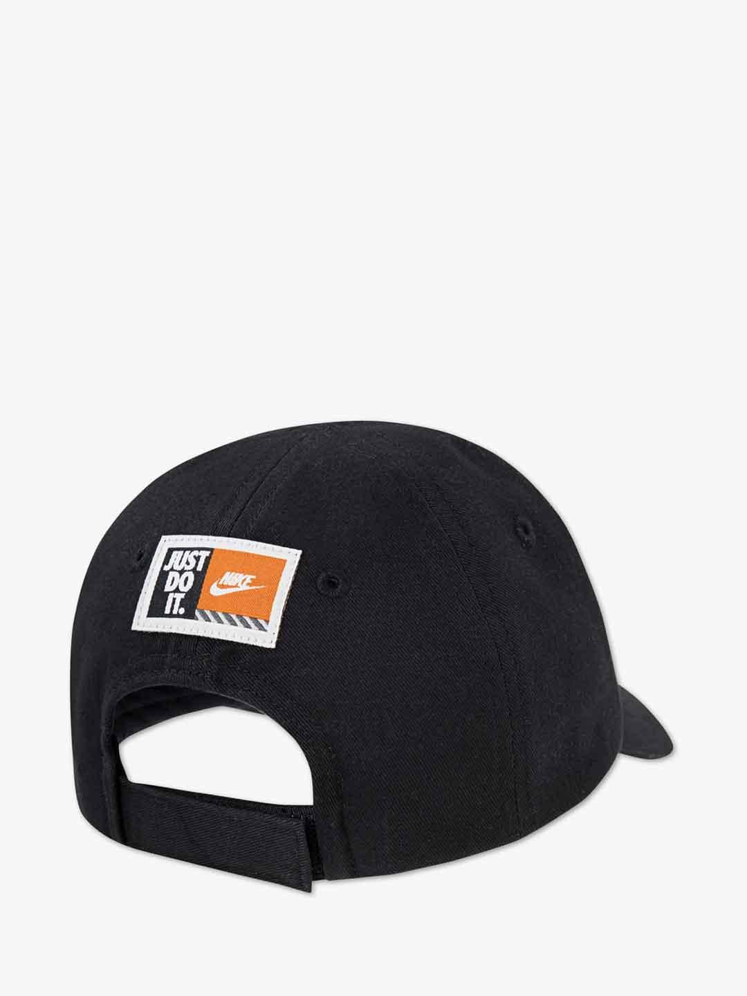 Nike cappello kids nero con patch