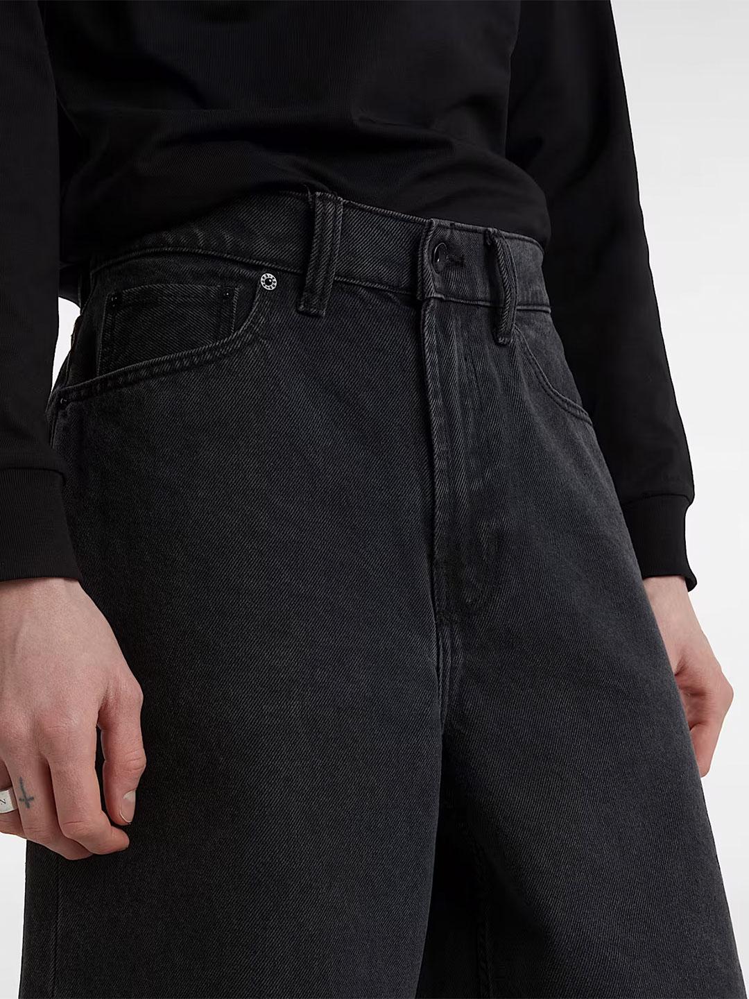 Vans t-bermuda nero in jeans