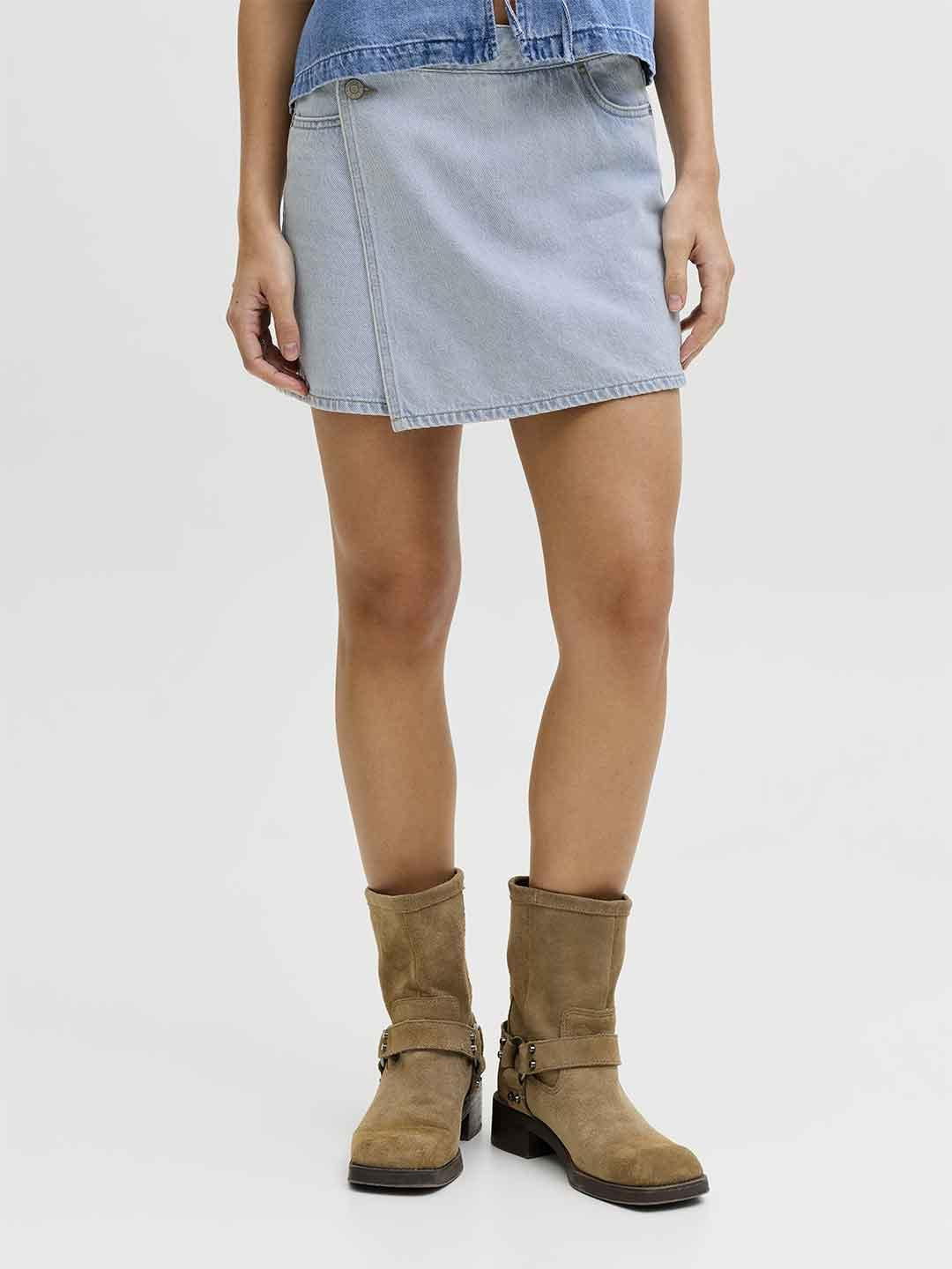 JJXX Greta shorts in jeans