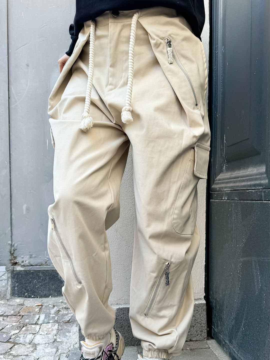 Disclaimer pantaloni beige cargo