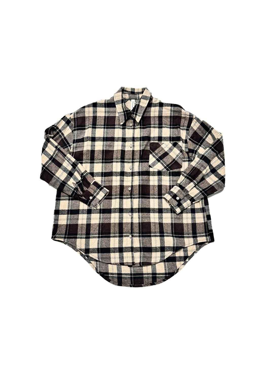 Tensione In camicia a quadri