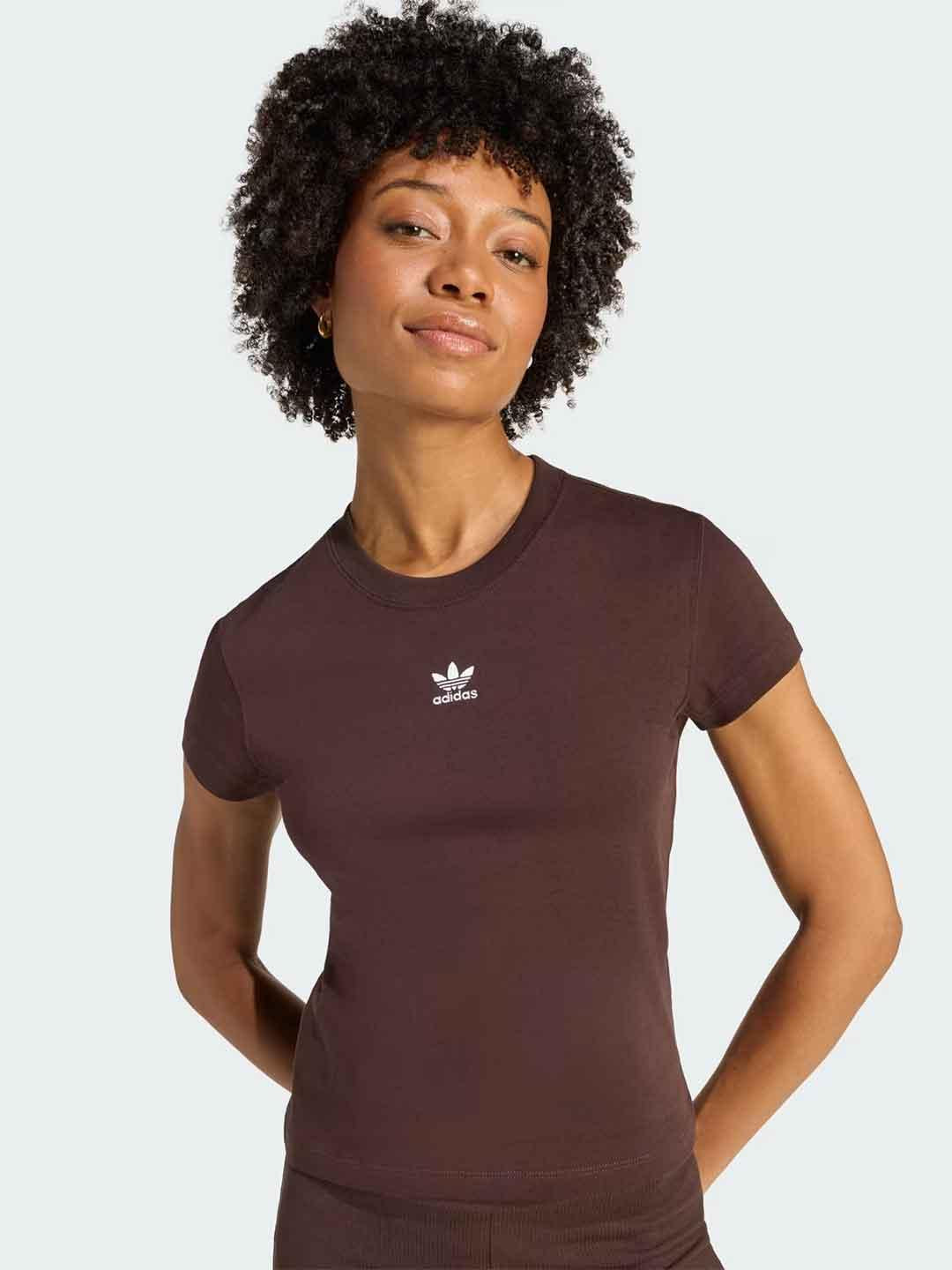 Adidas Essentials t-shirt marrone a coste