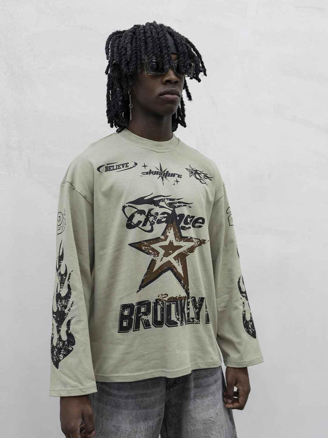 Present Day t-shirt verde grafica Brooklyn