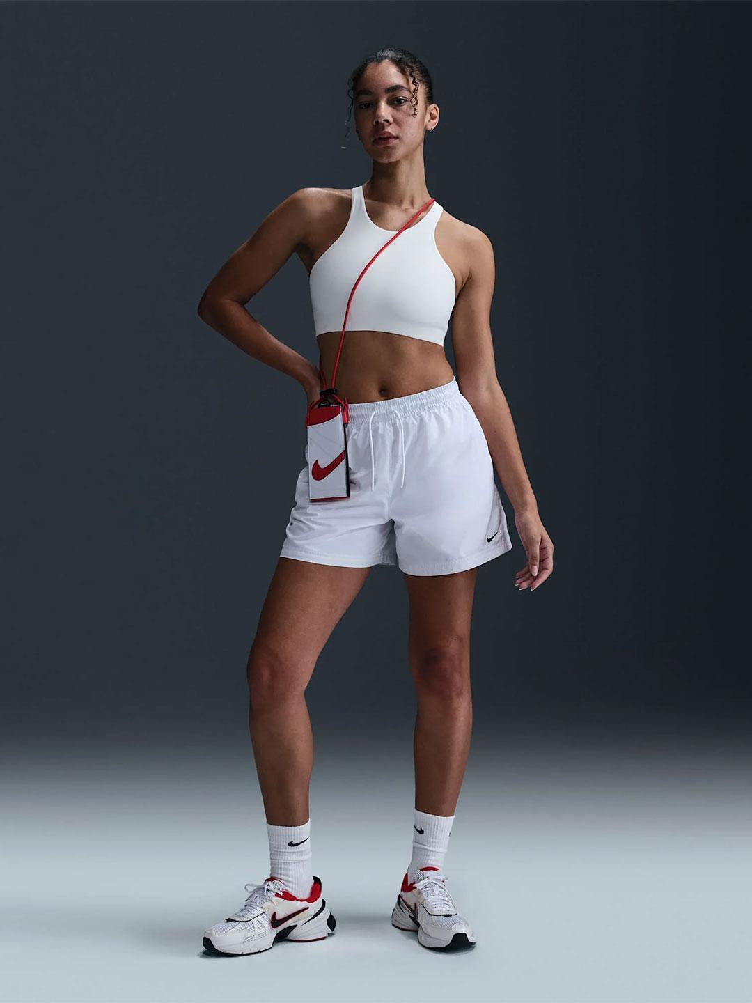 Nike shorts bianco