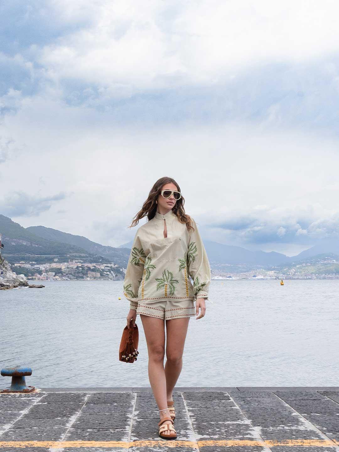 Bohemian camicia beige con palme