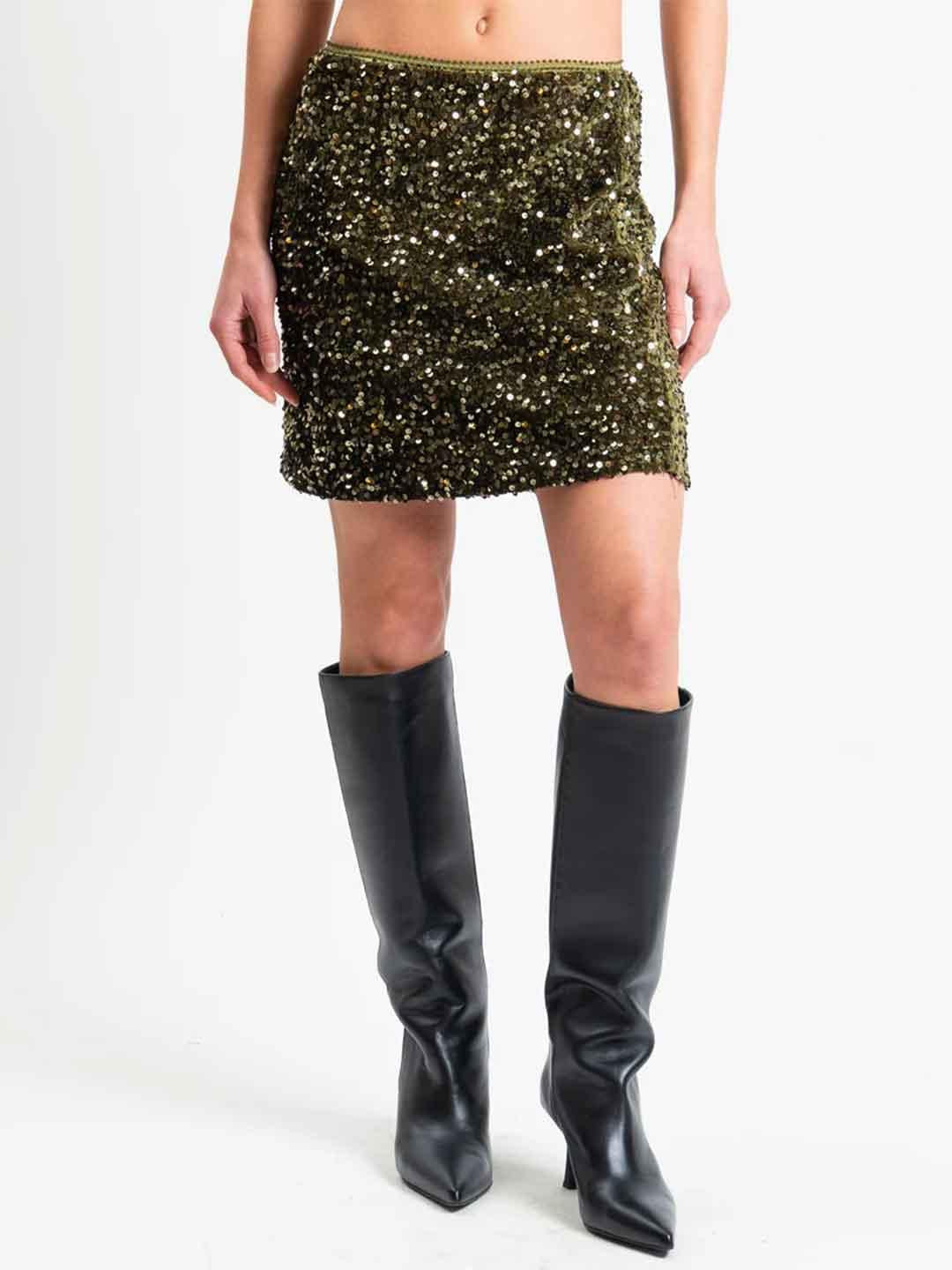 Tensione In gonna verde in paillettes