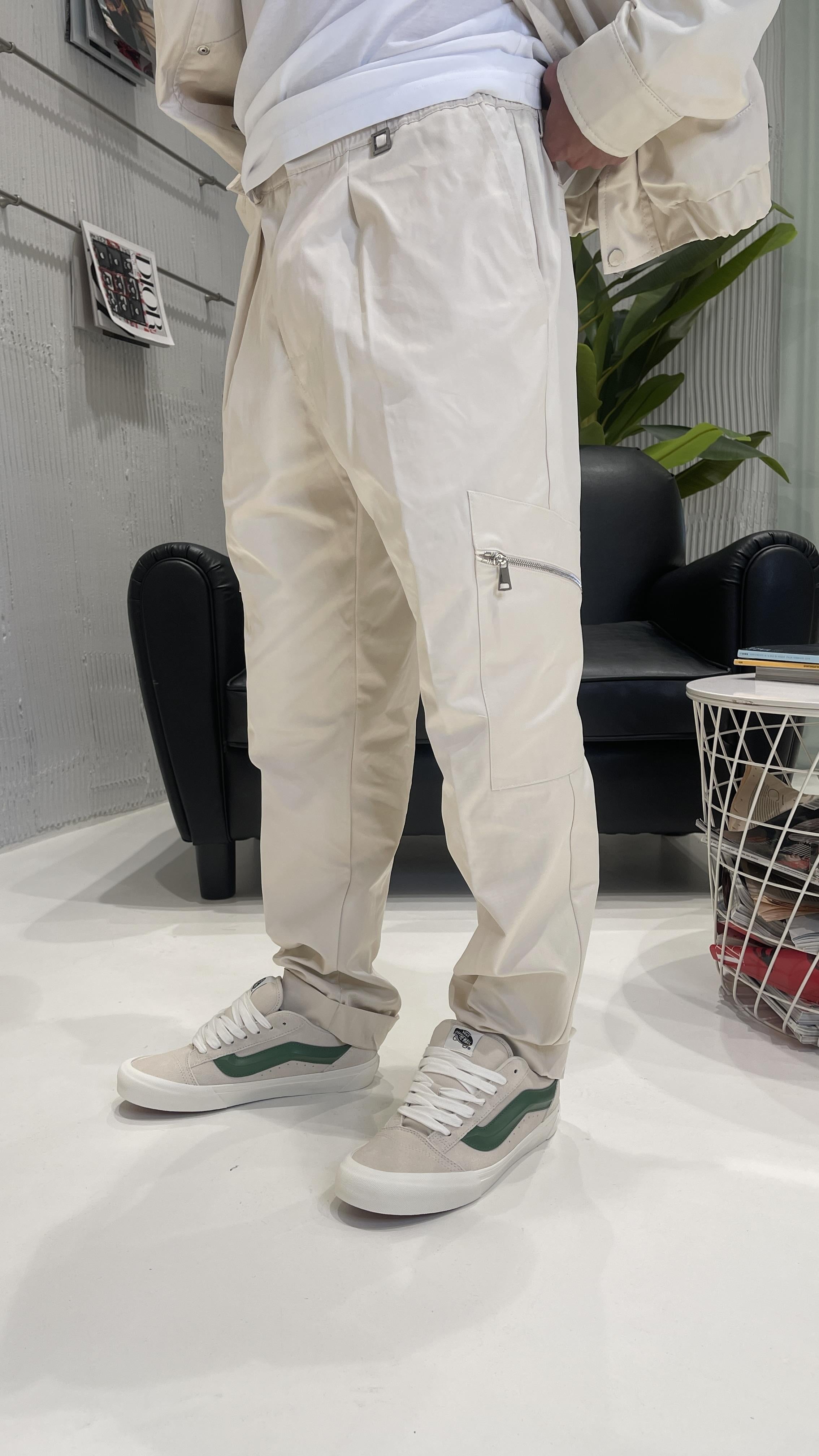 Pret A Porter pantaloni panna con tasche con zip
