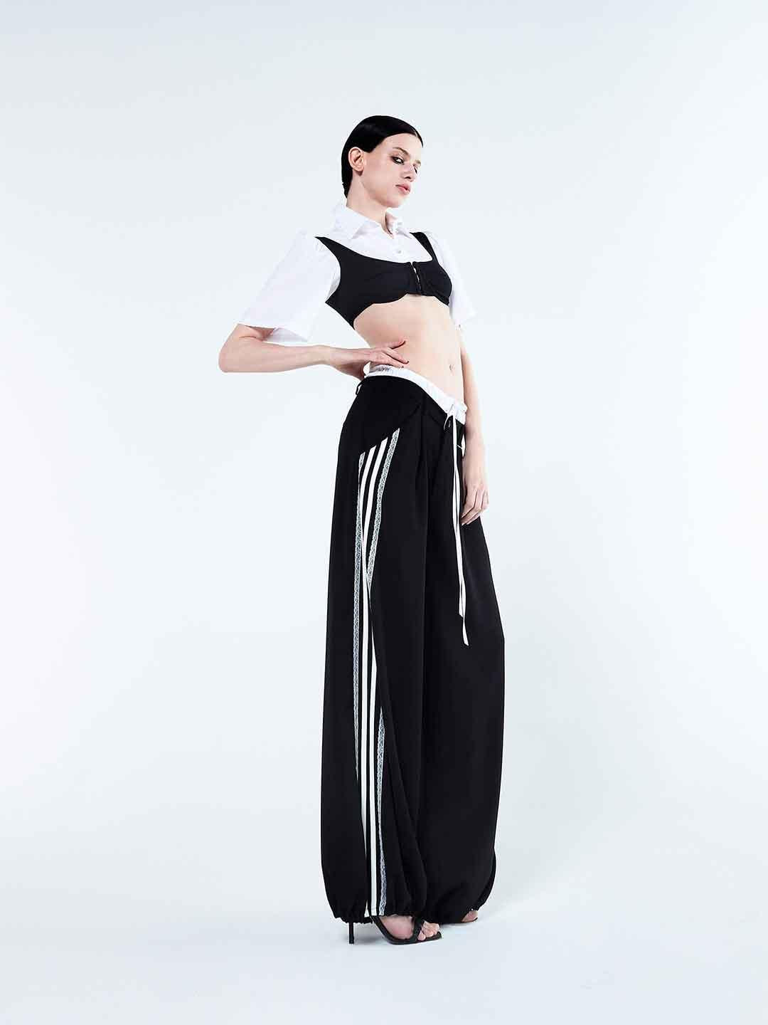 Aniye By Sandy pantalone nero con bande in pizzo