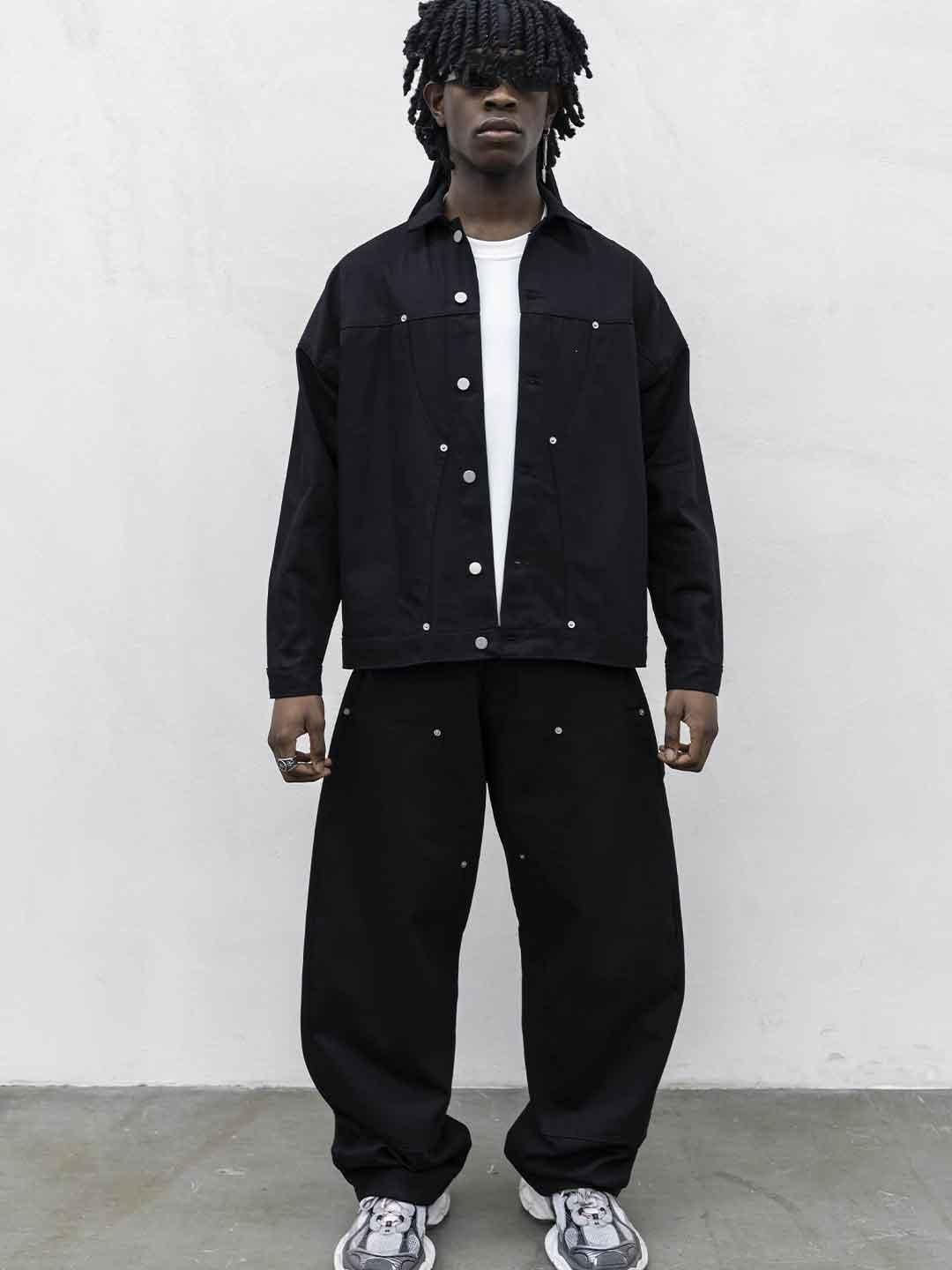 Present Day Carpenter coordinato nero in jeans