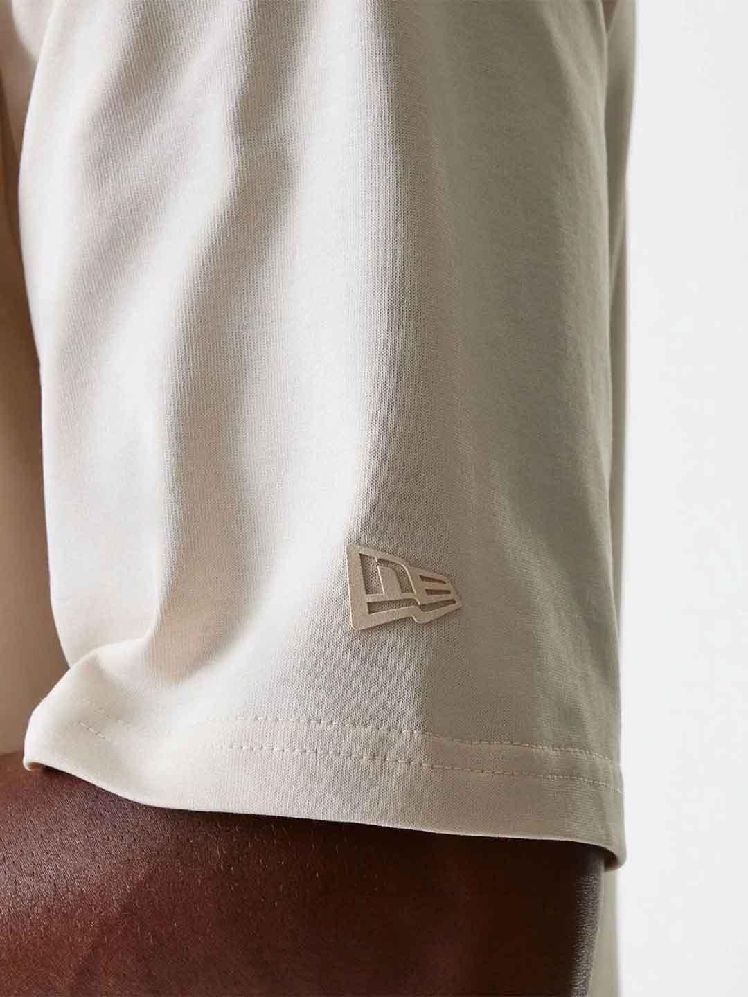 New Era t-shirt panna con logo panna