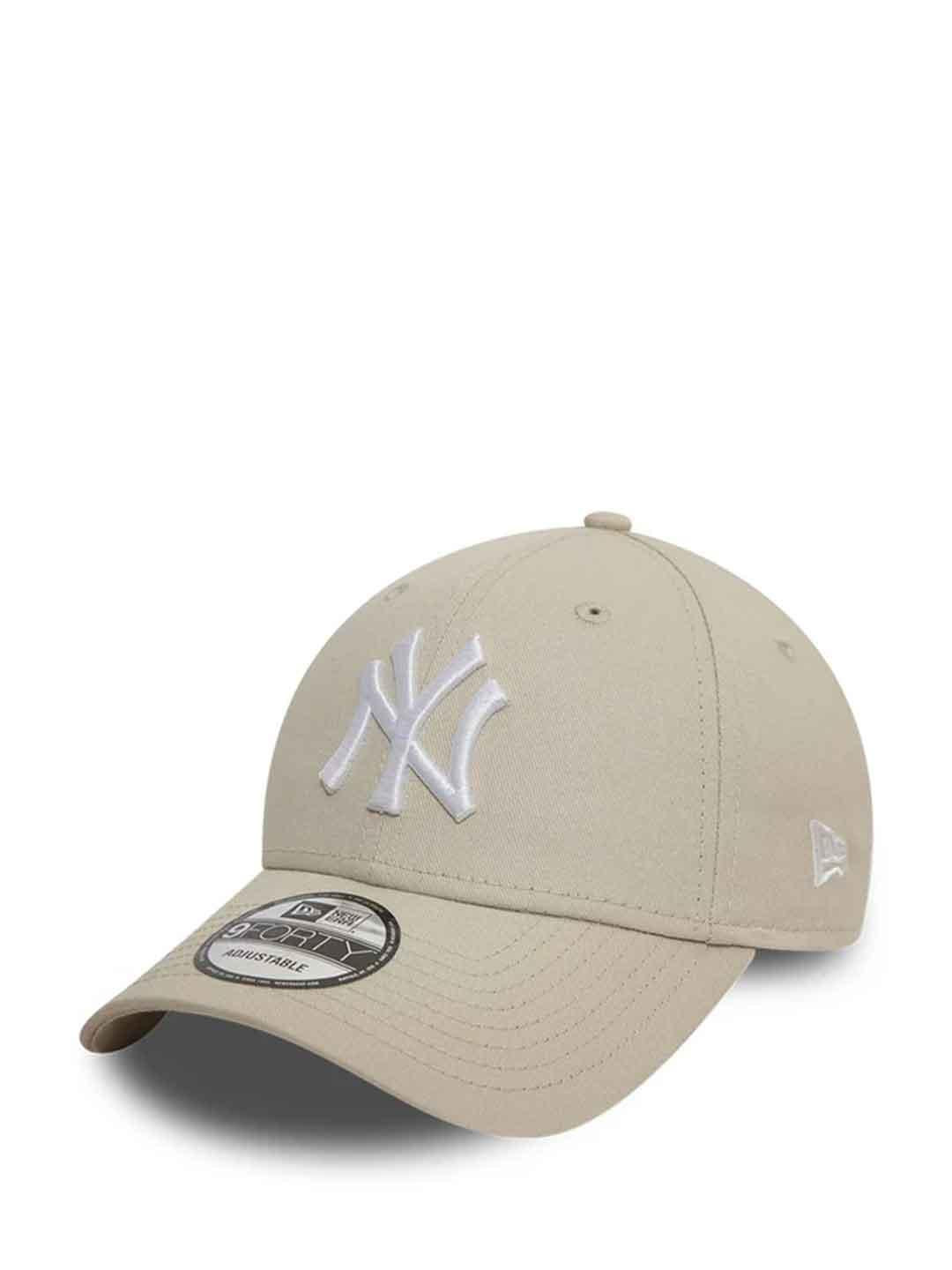 New Era 9Forty cappello beige con logo bianco