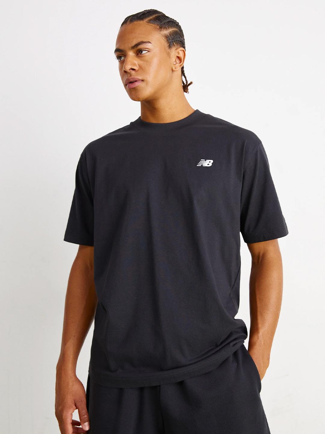 New Balance t-shirt nero con logo