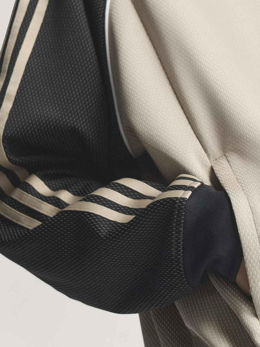 Adidas felpa beige con zip